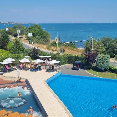 Apartmán Eve Santa Marina Ii - Sea, Pools, Relax